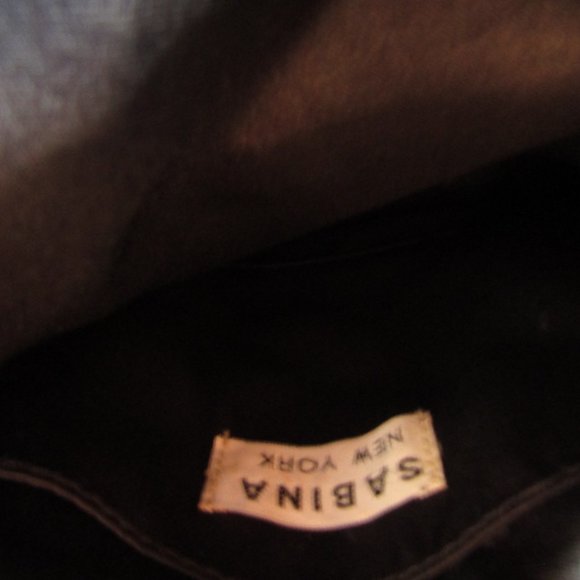 Sabina, New York. Mid size, black leather purse. - Picture 4 of 4